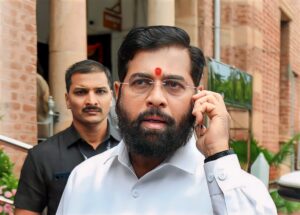 Eknath Shinde News : लाईन गेली म्हणून लावला मुख्यमंत्र्यांला फोन